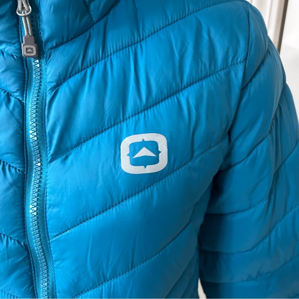 Blue ladies puffer coat - Picture 5 of 6